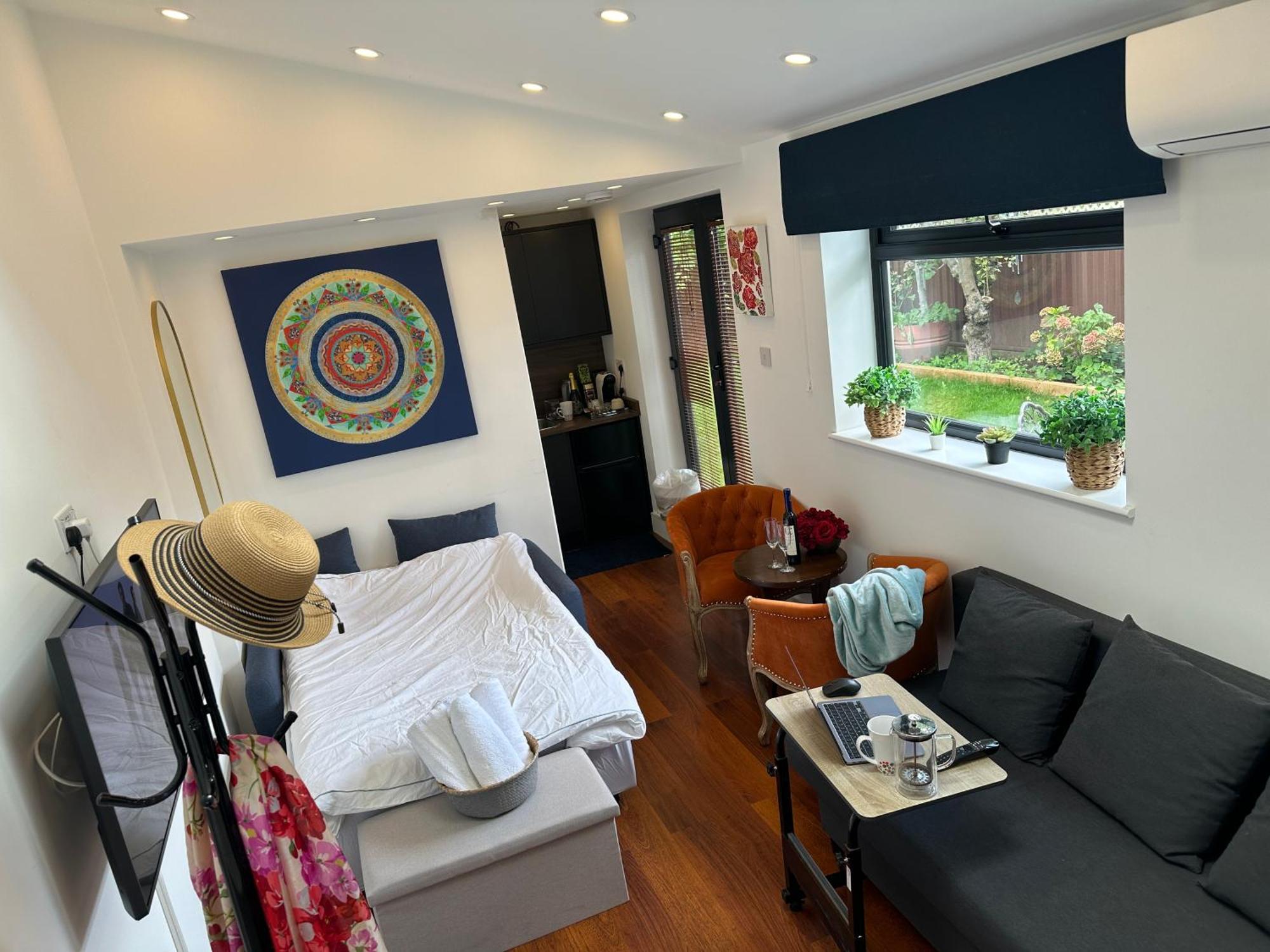 Bespoke Gallery Guesthouse Hendon Eksteriør bilde