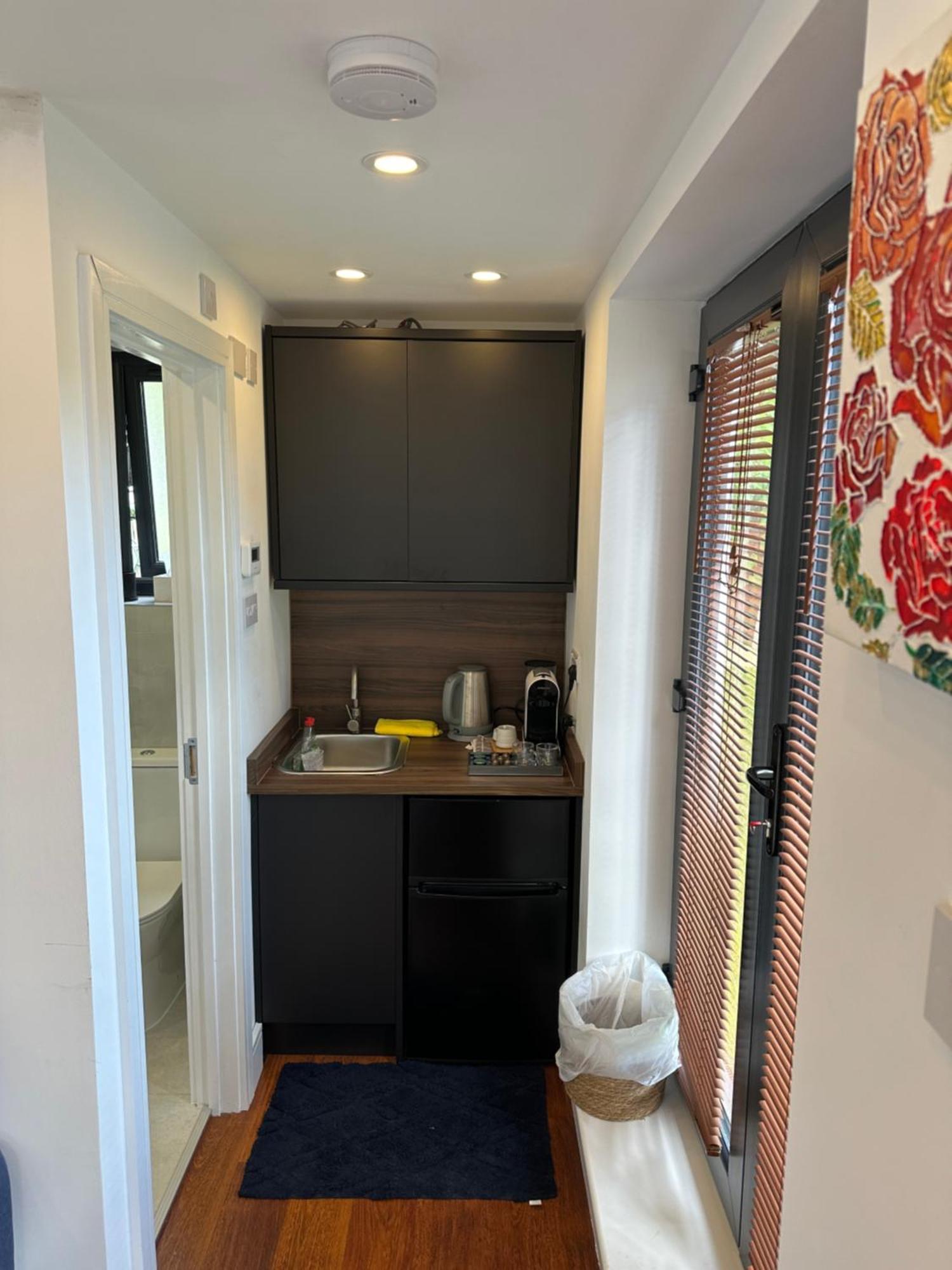 Bespoke Gallery Guesthouse Hendon Eksteriør bilde